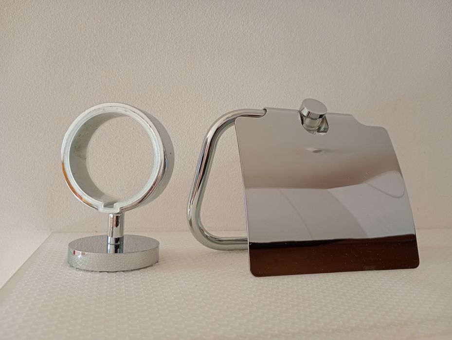 uchwyt na kubek do łazienki