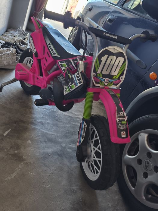 Mota bateria criança