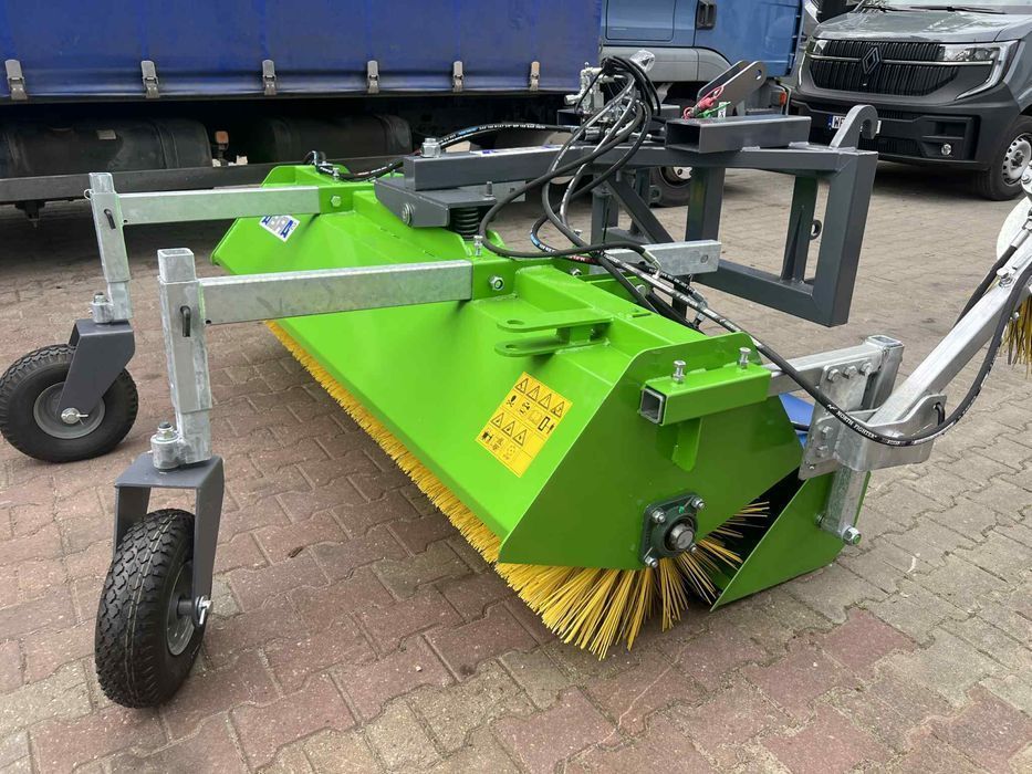 Zamiatarka do ciągnika na tuz/ wózka widłowego/ euroramkę transport