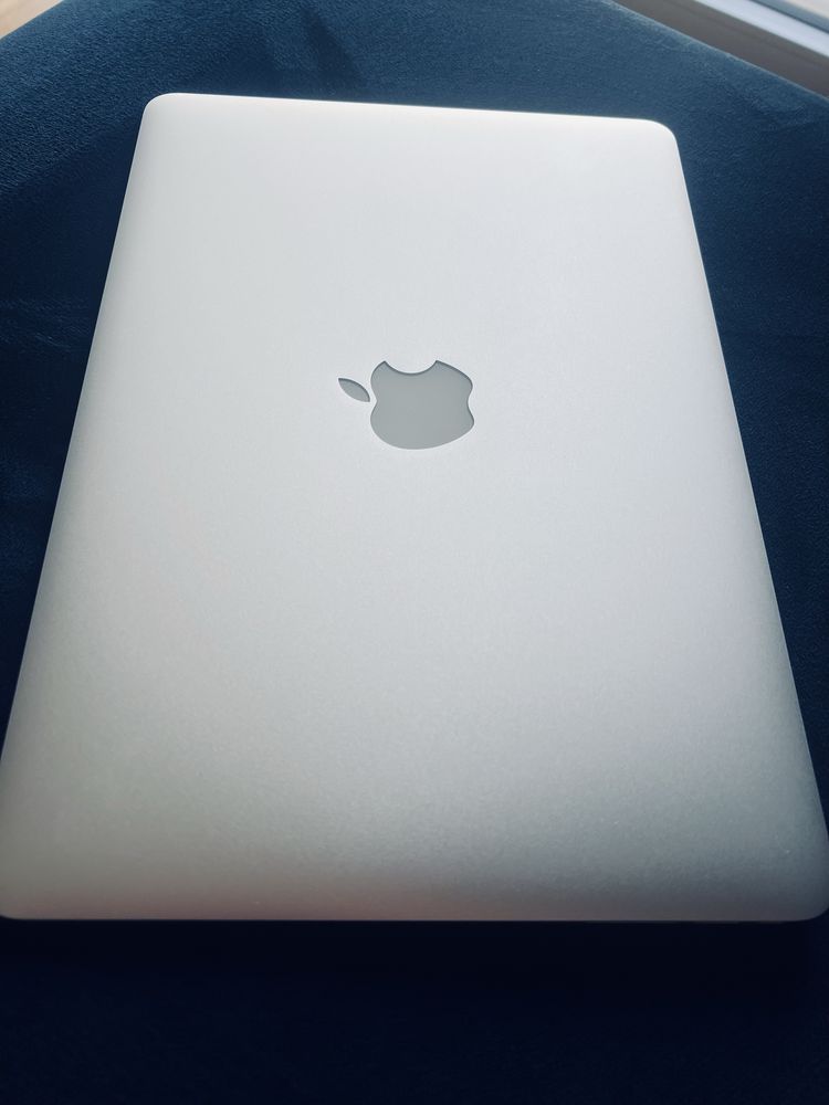 MacBook Air 13,3” A1466 i7 + MS Office