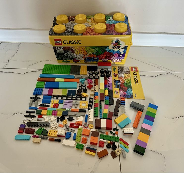 Duży zestaw klocków z pojemnikiem Lego Classic 10696 / 484 elementy