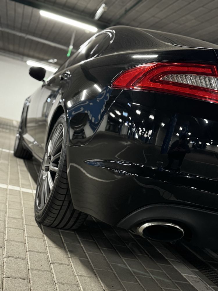 Найтильніший JAGUAR XF 2012 року 3.0 бенз