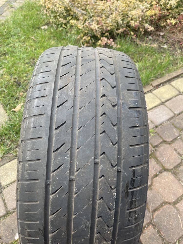 Opona Lexani lx-twenty 235/35 R20