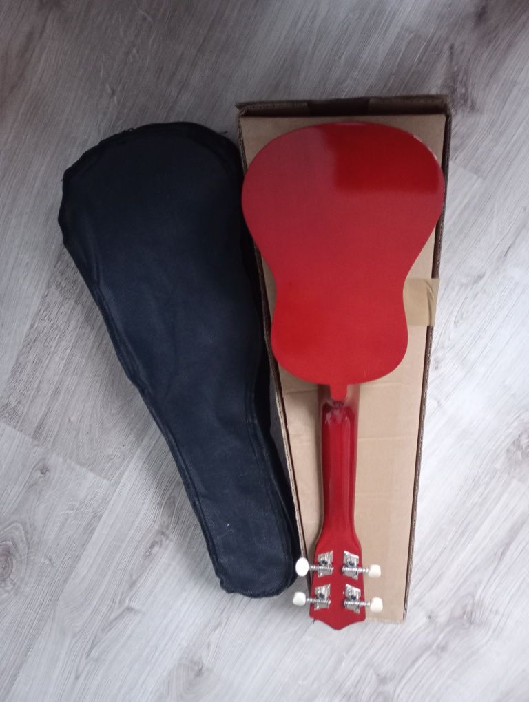 Ukulele praktycznie nowe firma Echo