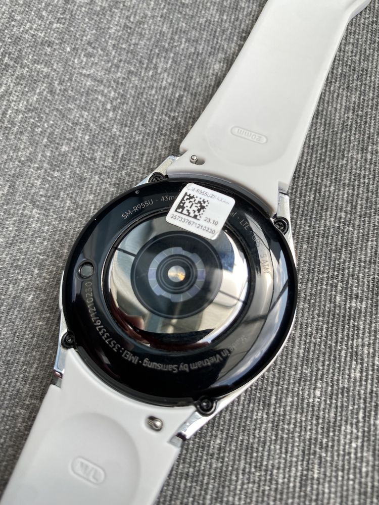 Samsung watch classic 43mm eSim