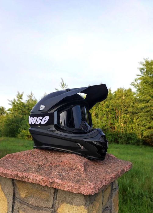 Мото шолом кросовий/ендуро з окулярами