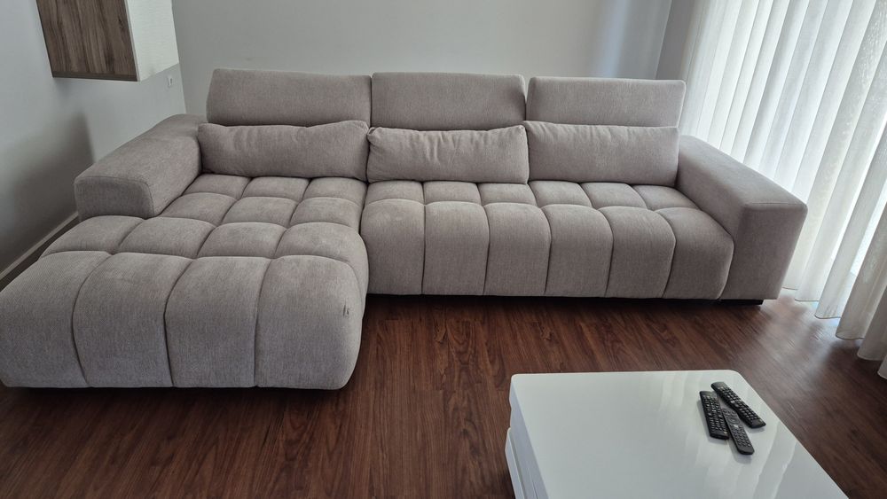 Sofá com chaise long novo