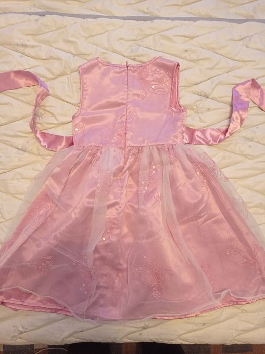 Платье на девочку.