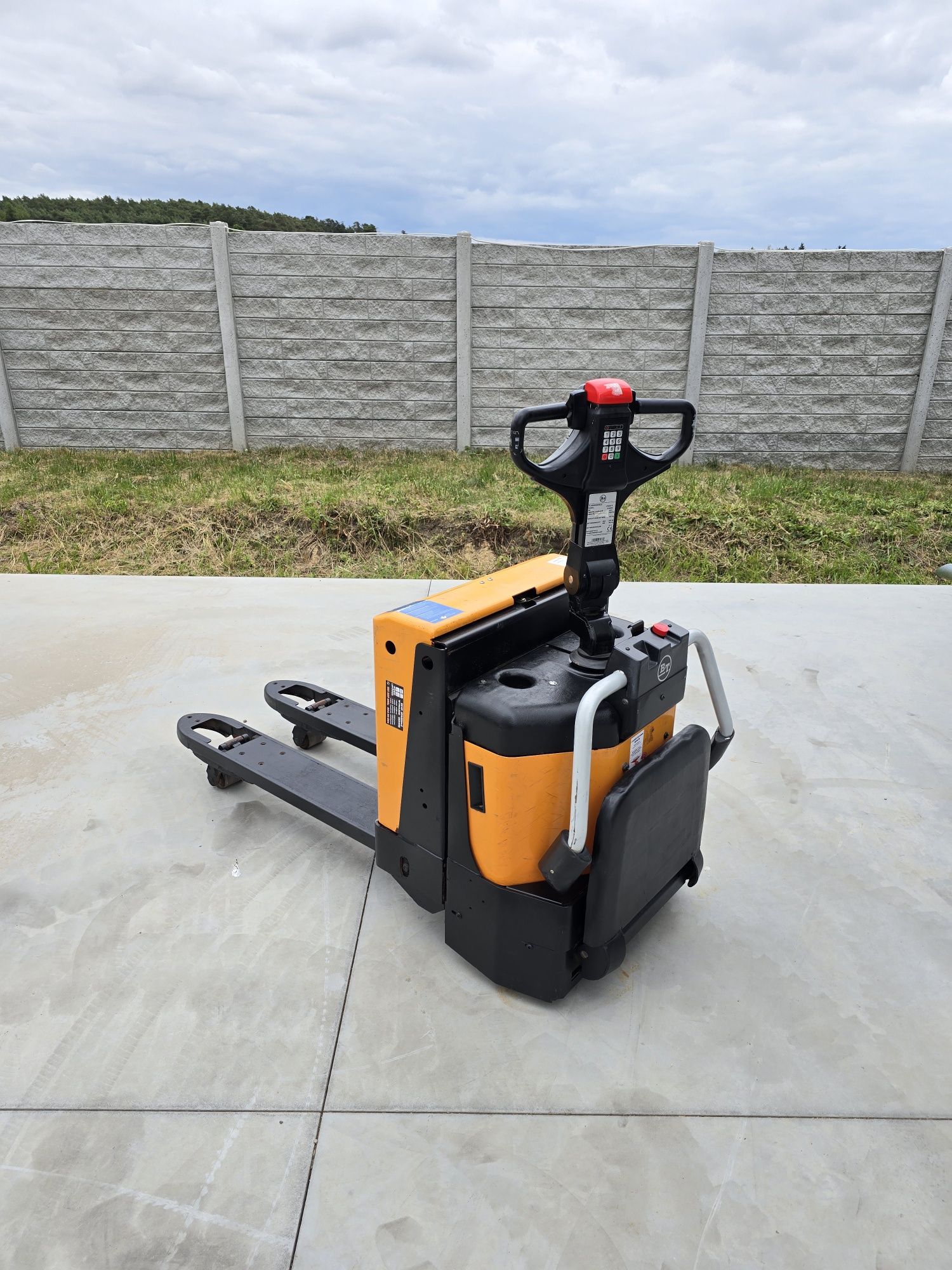 Wózek paletowy elektryczny Toyota BT LPE200 bat2020r paleciak 2tony
