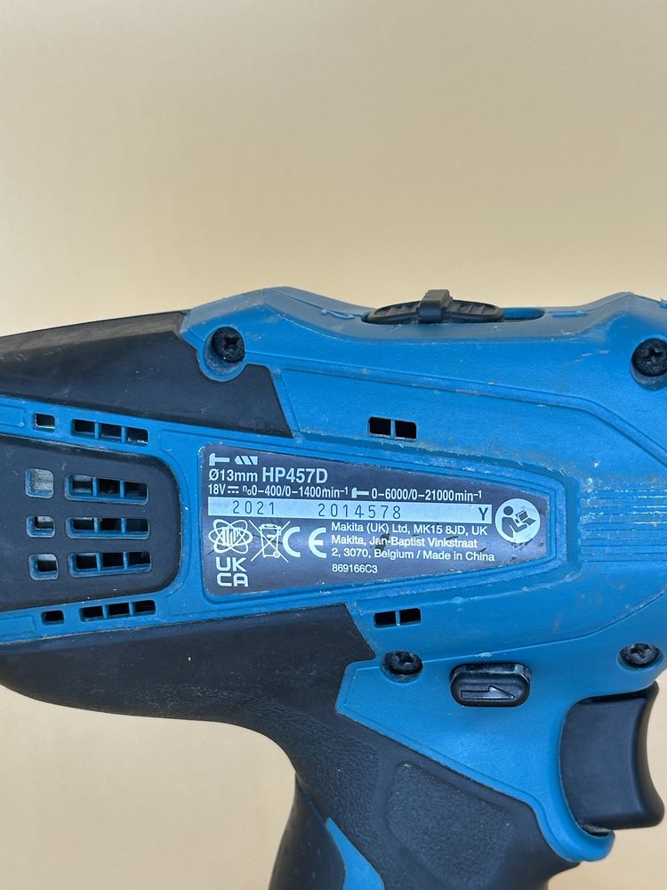 Аккумуляторная ударная дрель-шуруповерт Makita HP 457 D