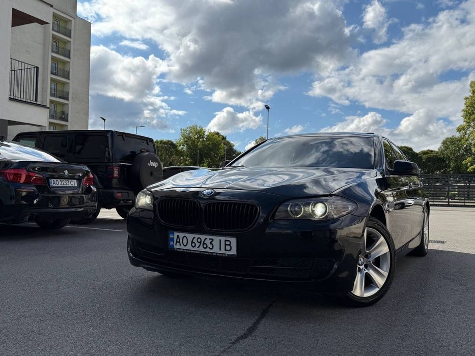 Продаю BMW ф10 520b 2011.