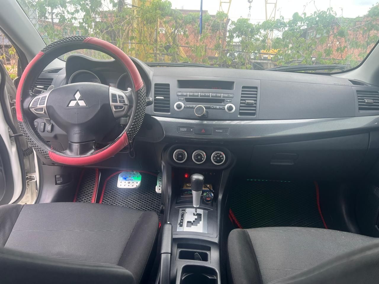 Продам mitsubishi lancer X