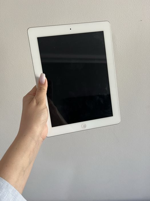 Планшет Apple iPad 4 Wi-Fi 16 GB White айпад