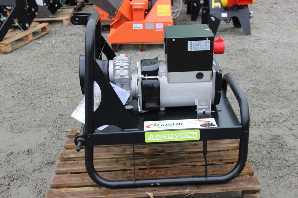 Agregat prądotwórczy na wałek WOM 22 kVA  AV22R 17.6 KW od ręki Fogo