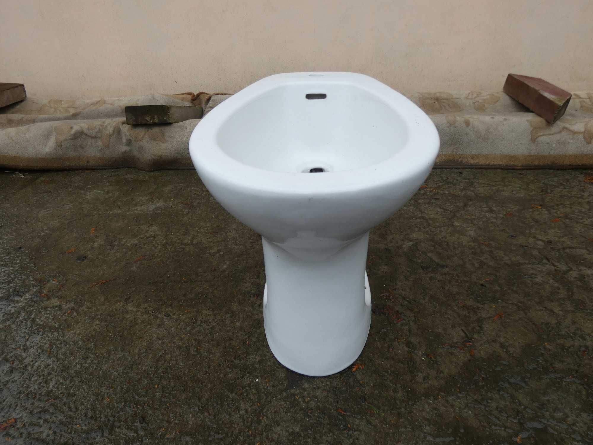 misa porcelanowa / bidet