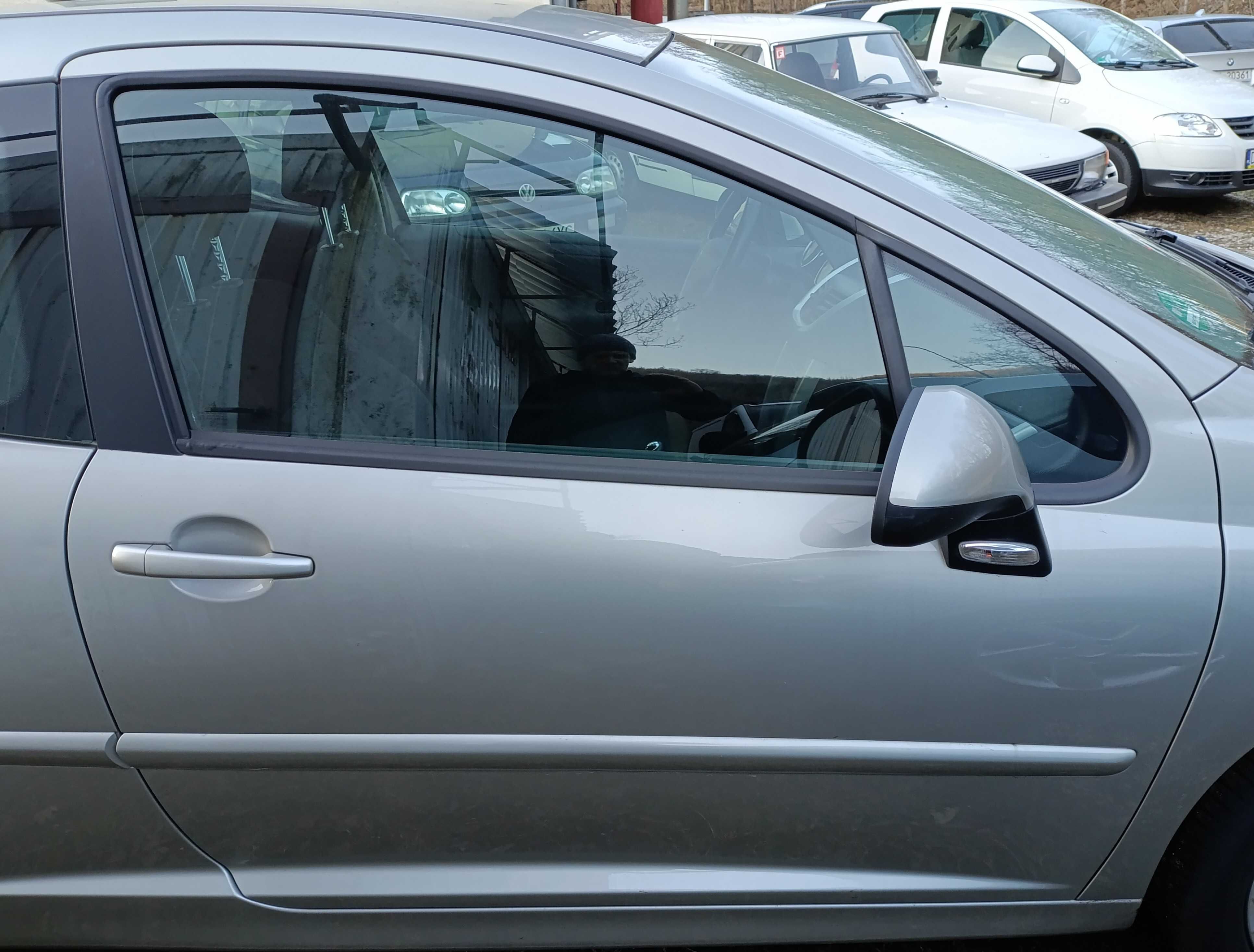 Peugeot 207 1.6VTi ETSC Części Zderzak Drzwi Lampa Lusterko Kierownica
