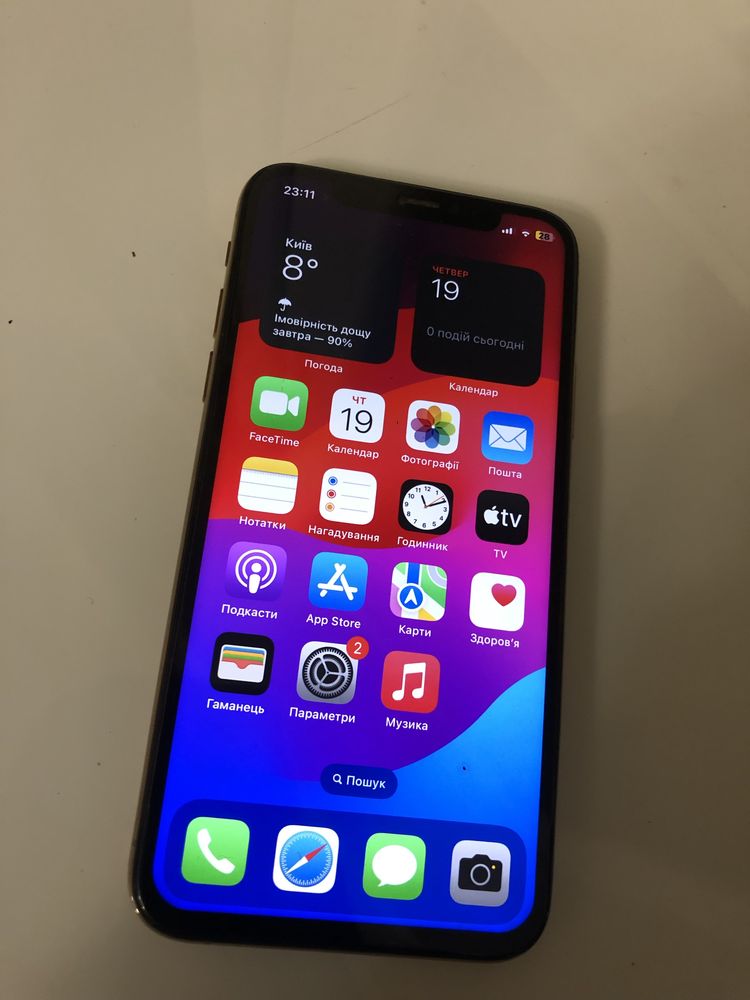 Продам IPhone XS 256гб