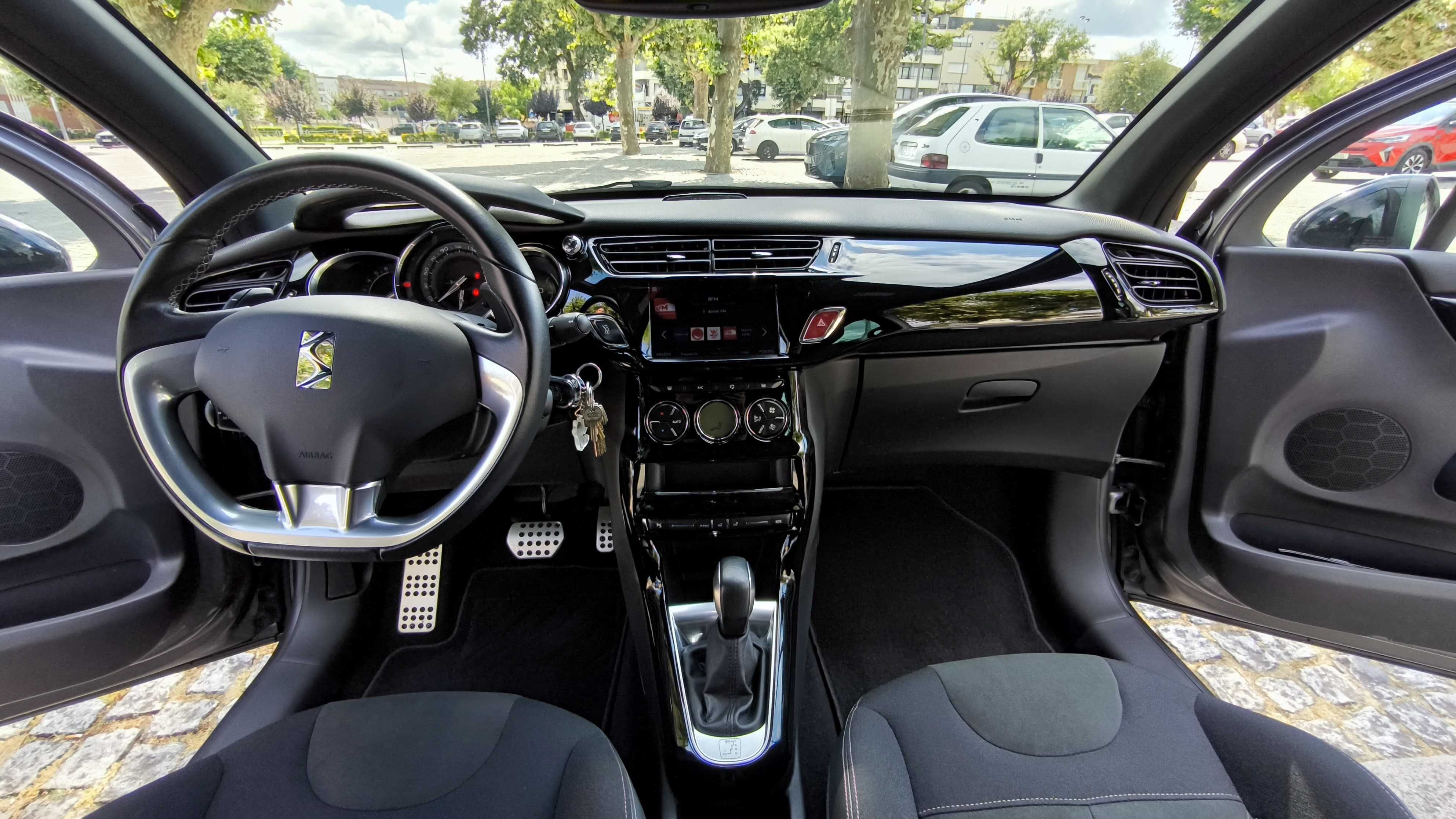 Ds3 1.2 cabrio Full extras