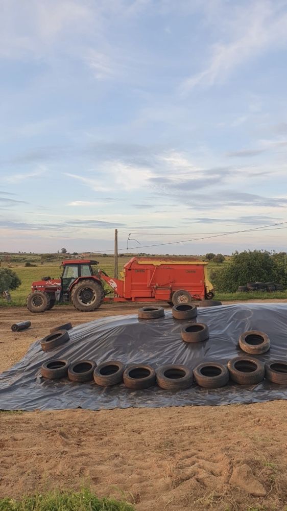 Unifeed Comag Auto-CARREGANTE
