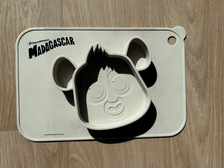 Zestaw śliniaków + mata silikonowa do jedzenia dla niemowlaka