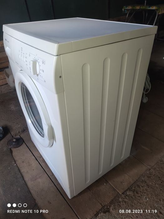 Пралочка Bosch з Європи. 5- кг. Справна.