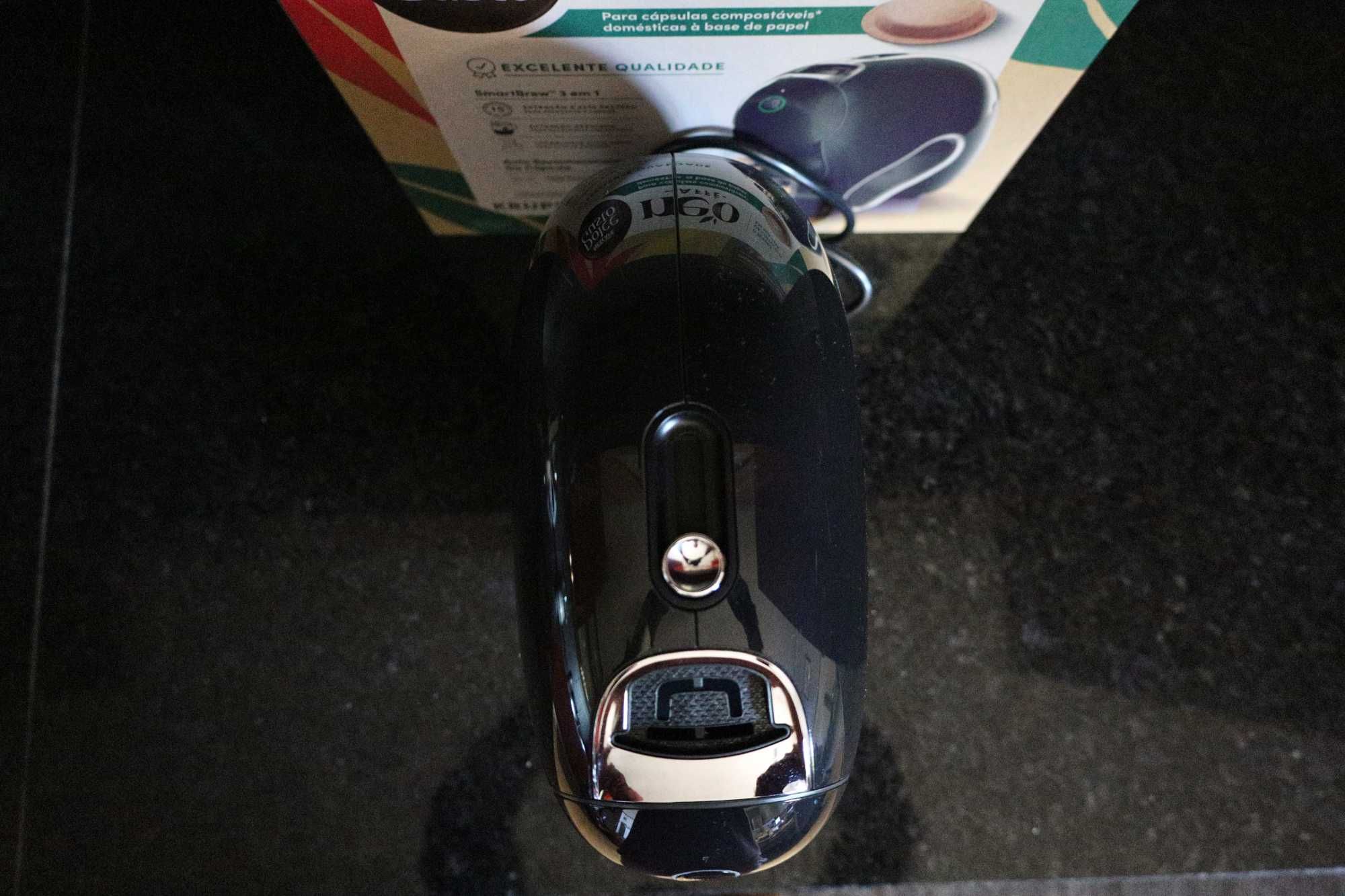 Máquina de Café Dolce Gusto Neo + 4 Embalagens de Café