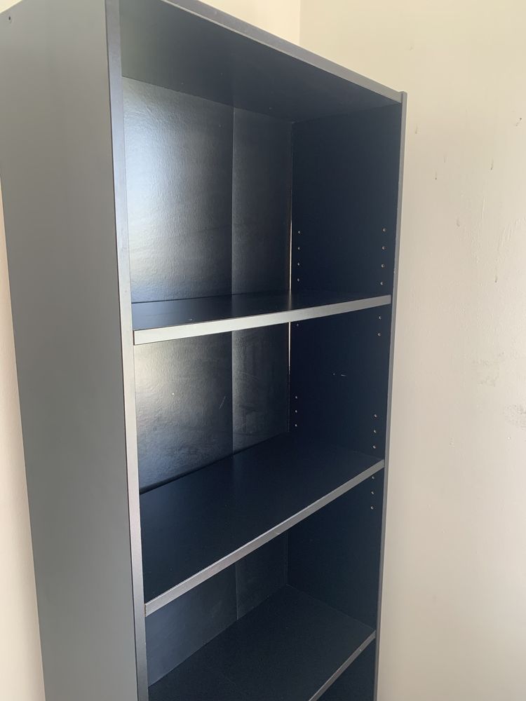 Estante IKEA preta