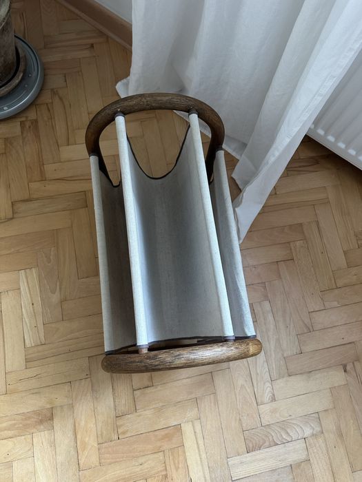 Gazetnik podstawka na vinyle