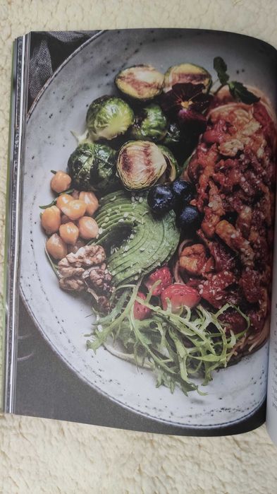 Kuchnia wegańska. Ponad 80 przepisów wegańskiej kuchni chińskiej Nowa.