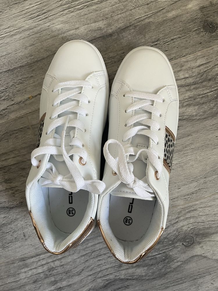 Nowe tenisówki clo deichmann roz 38