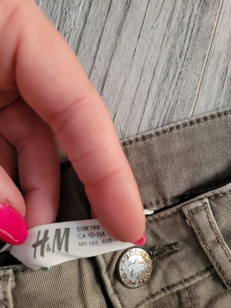 Szorty krótkie spodenki 146 cm H&M