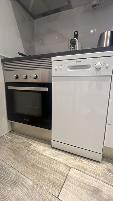 Forno pouco uso marca kunft