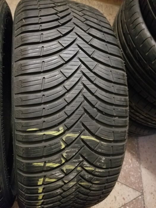 Шини 215.55.18 Kleber