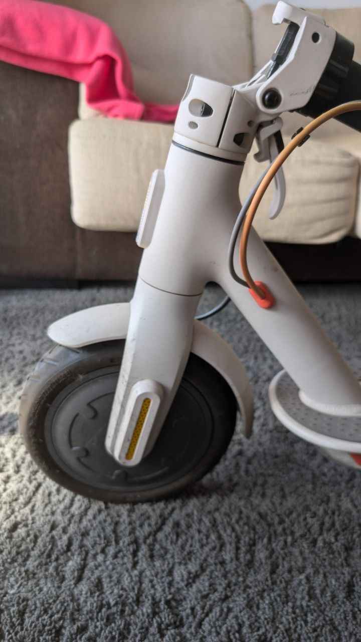 Trotinete Elétrica XIAOMI Mi Electric Scooter 3