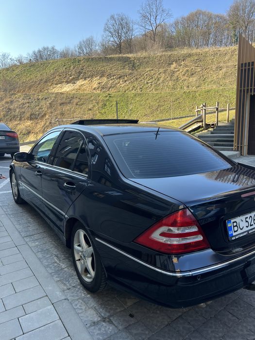 Продам mercedes c 220 w203 2.2 cdi