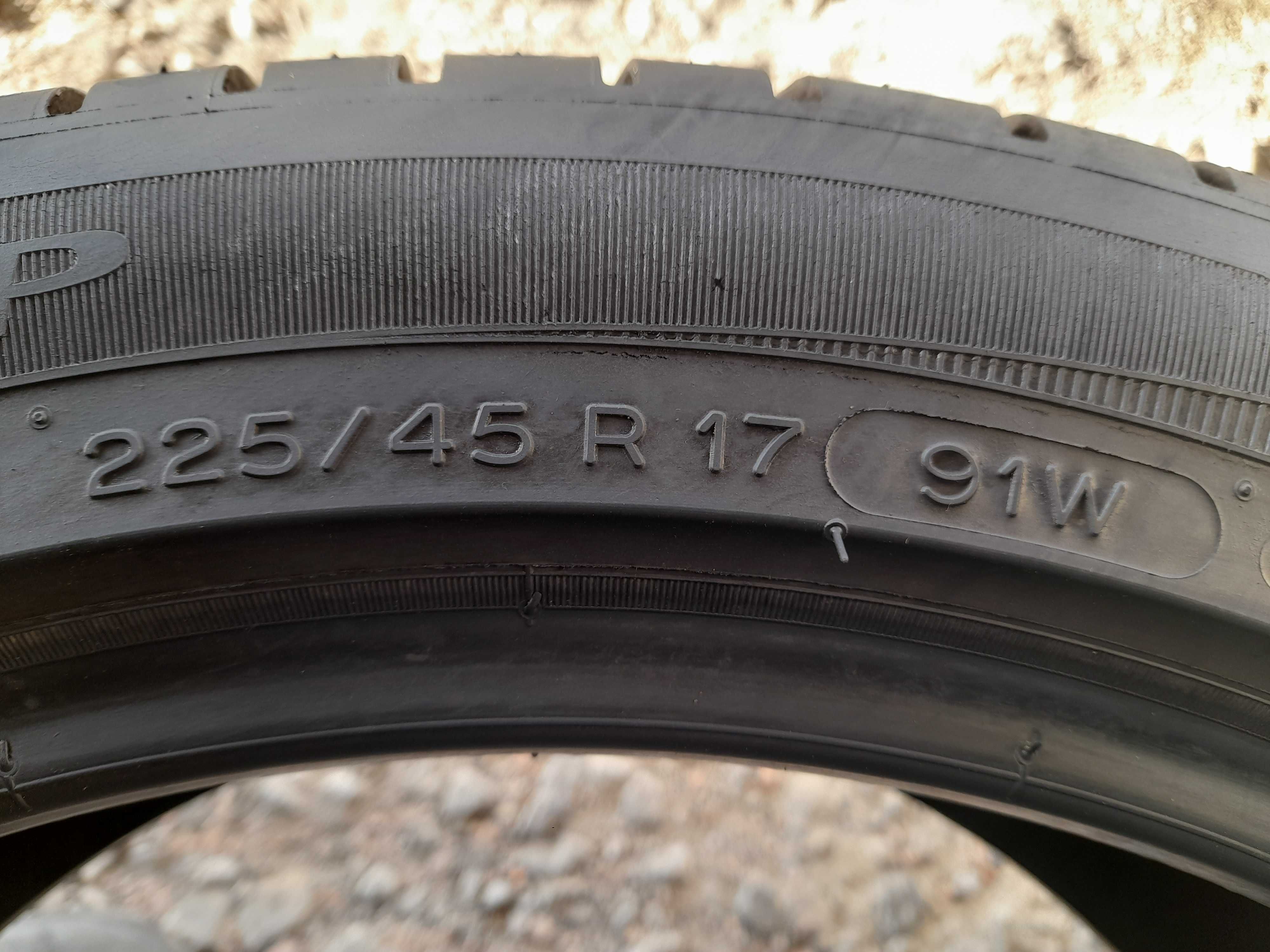 Літні шини  225/45 R17 Michelin Primacy HP