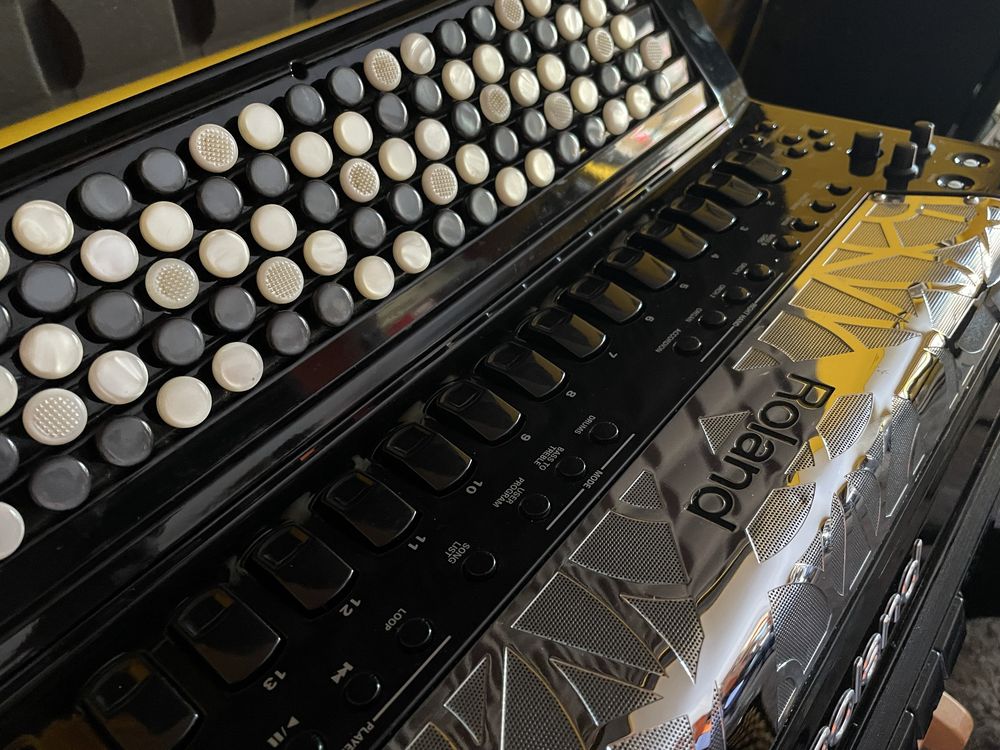 V-Accordion Roland FR8-Xb