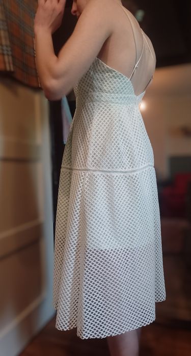 Sukienka S biało mietowa