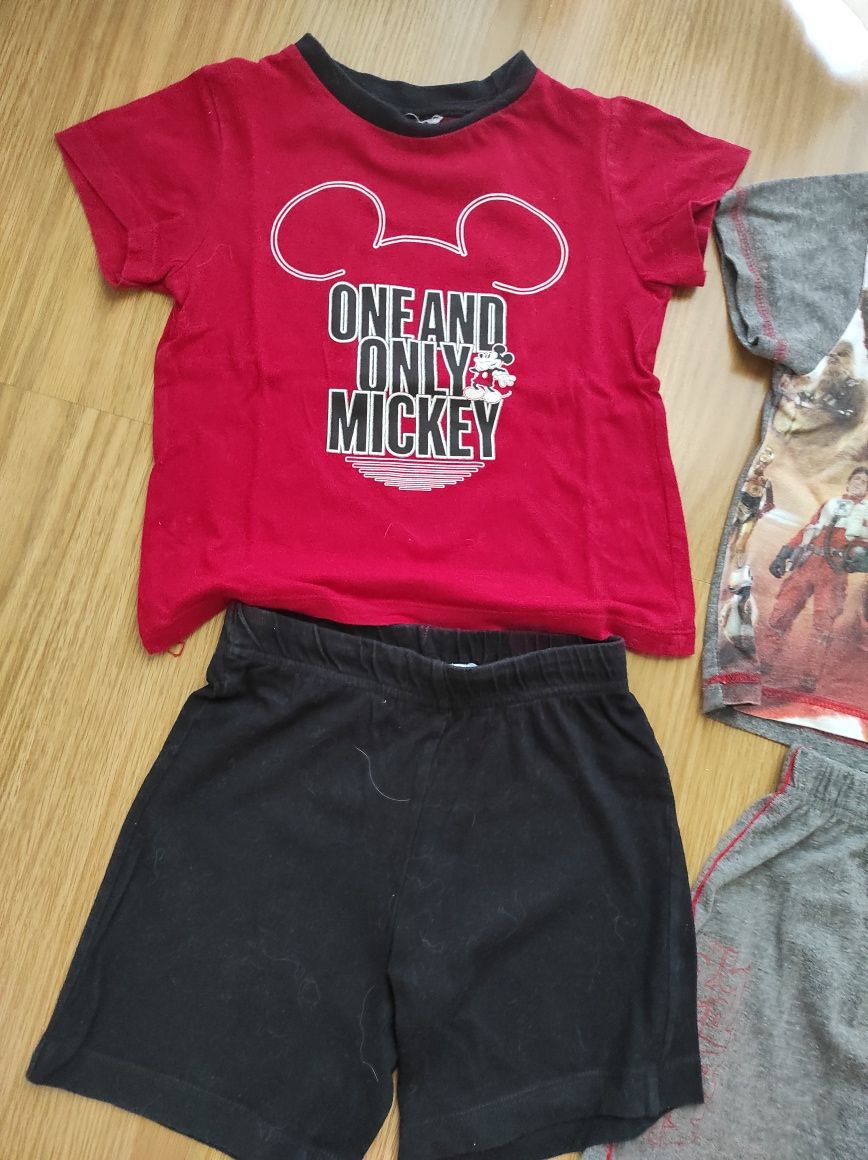 Conjuntos para menino 3 anos 5€