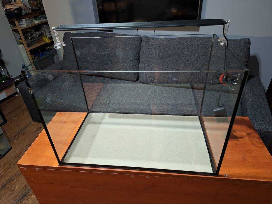 Akwarium + Szafka  + Lampa Led Chichiros A601 II