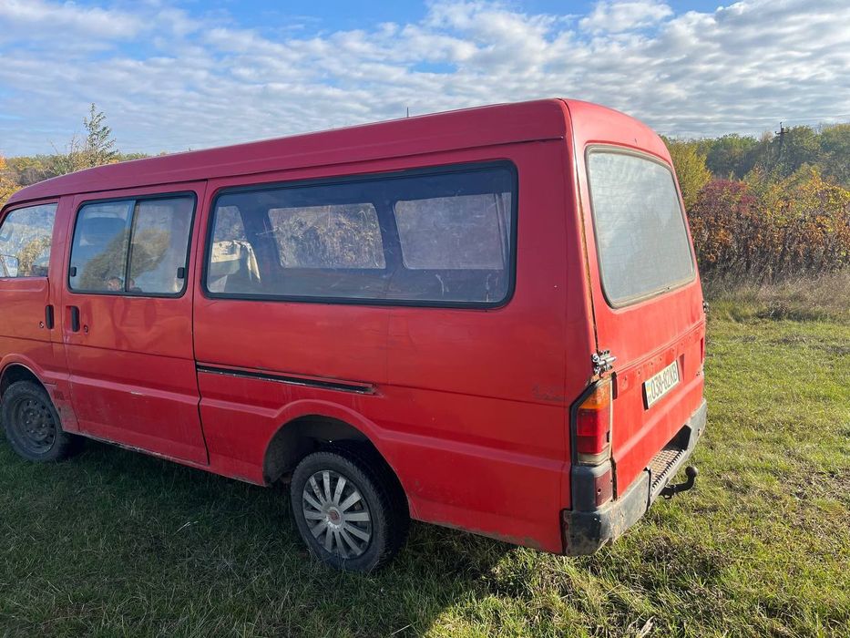 Продам Mazda E2200