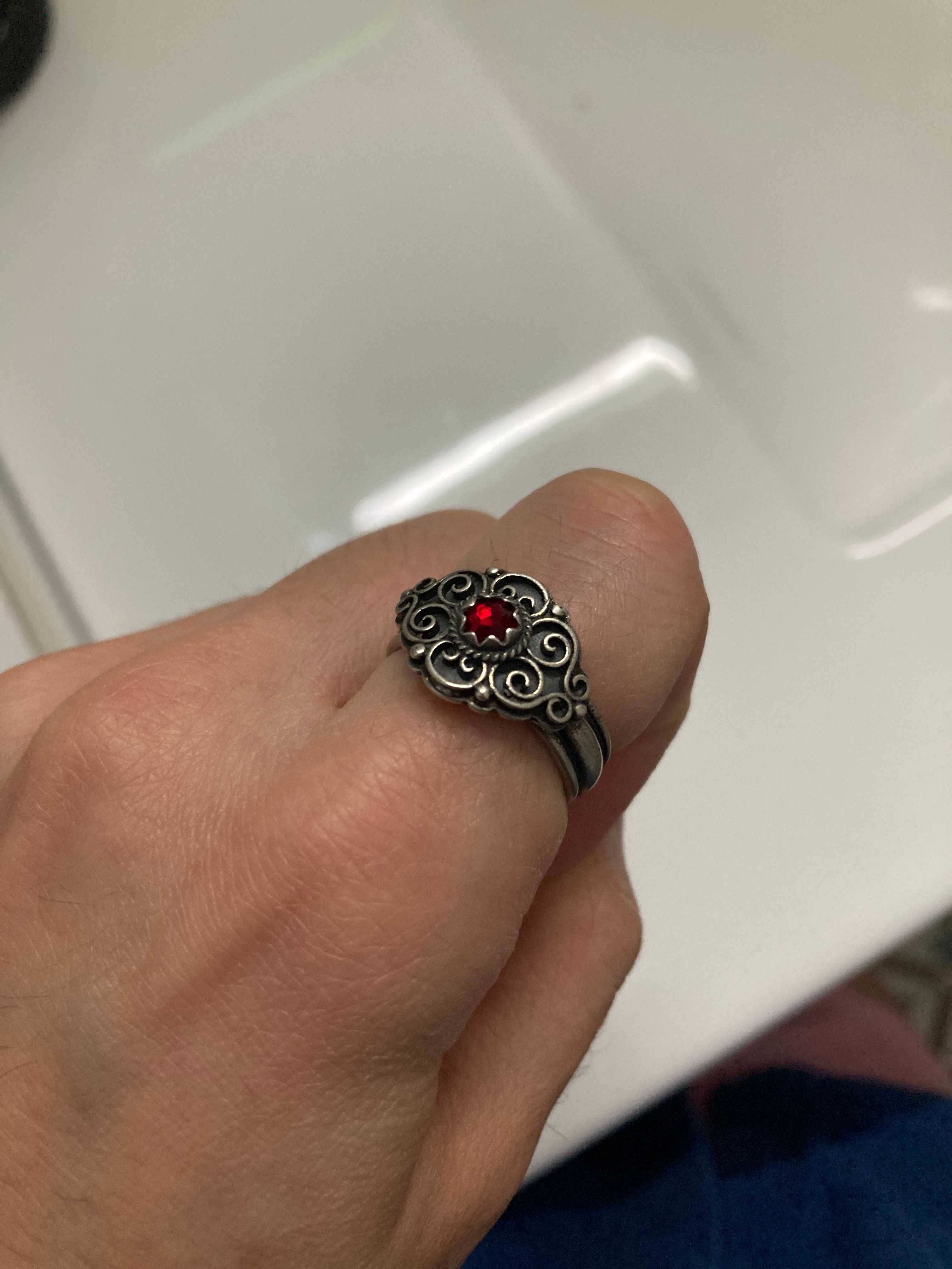 Anel Prata Bunad Silver Redstone Ring Norwegian Sylvsmidja