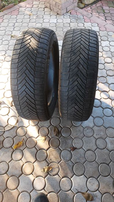 зимняя резина MICHELIN 215/60R17  2колеса б\у
