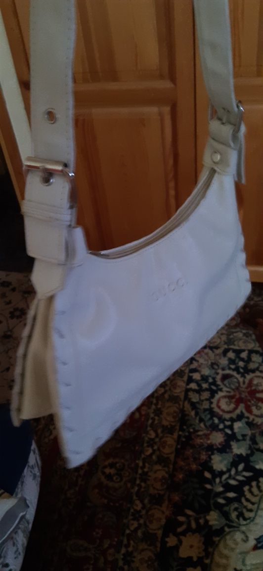 Wyprzedaż ceny do negocjacji zapraszam Gucci torebka na regulowanym pa