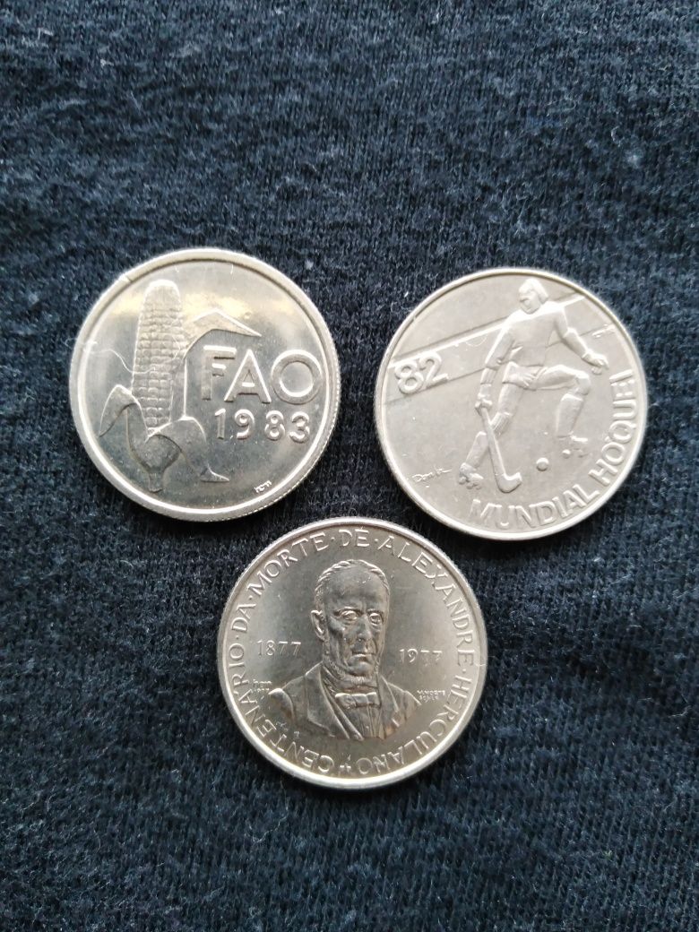 Coleção de moedas de2.5 escudos