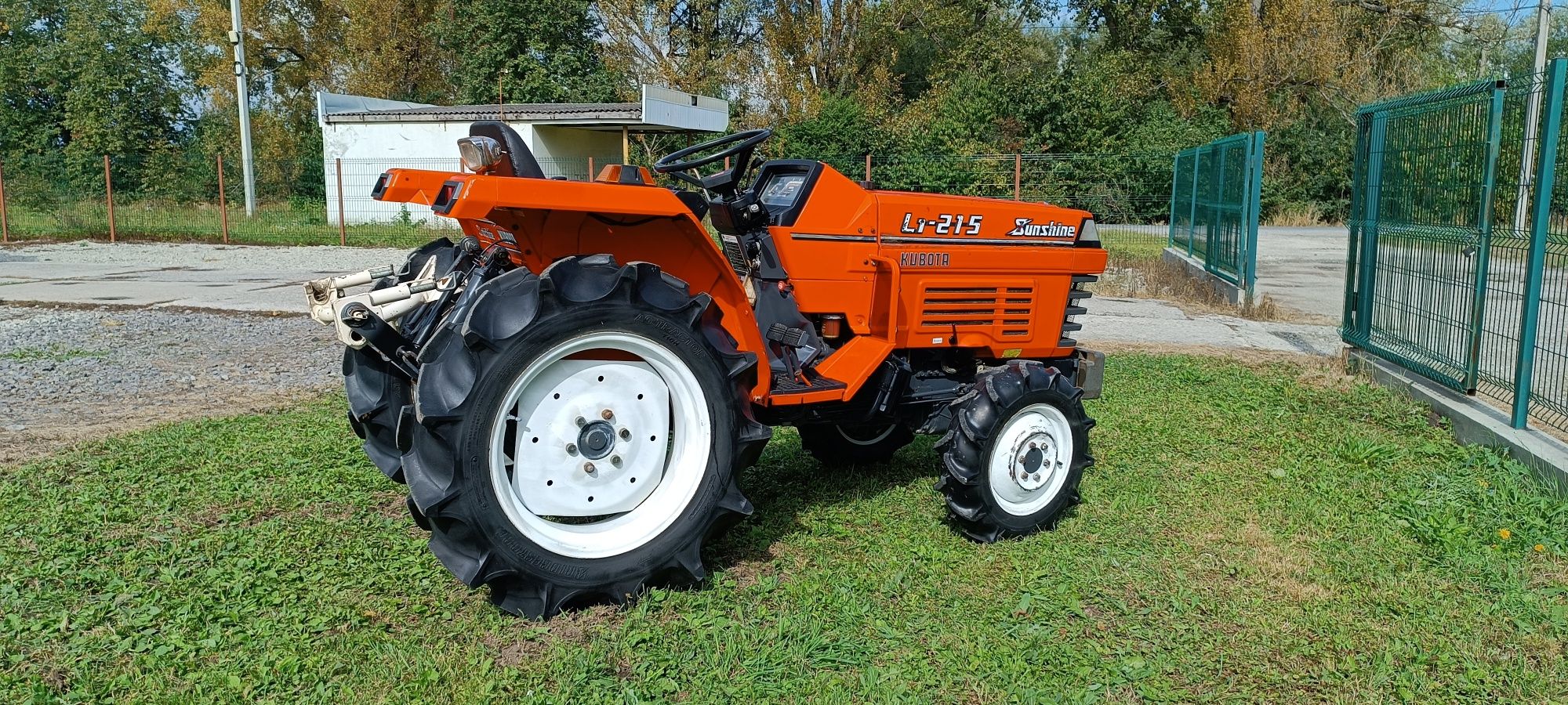 Японський мінітрактор.трактор.Kubota L1. 215. .