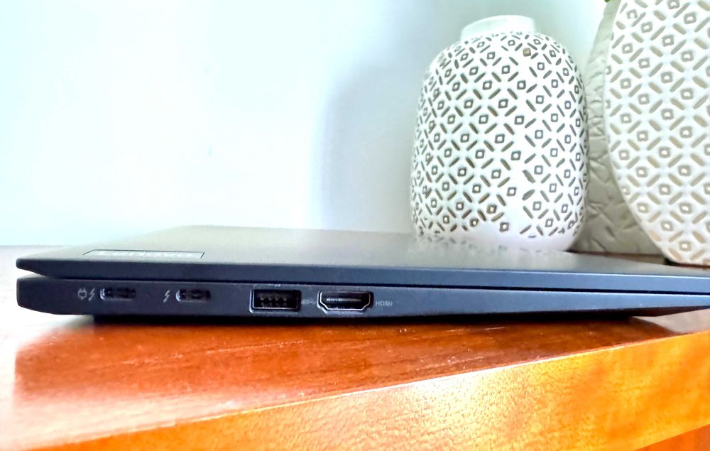 Lenovo ThinkPad X1 Carbon Gen11 14"/i7-1370P/64Gb Ram/Ssd 2TB/Garantia