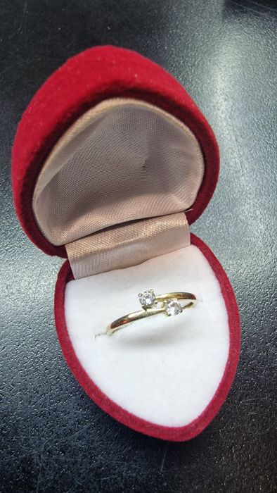 ZŁOTY pierścionek 8K pr.333  rozm.15 drobniutki Komis Madej Sosnowiec