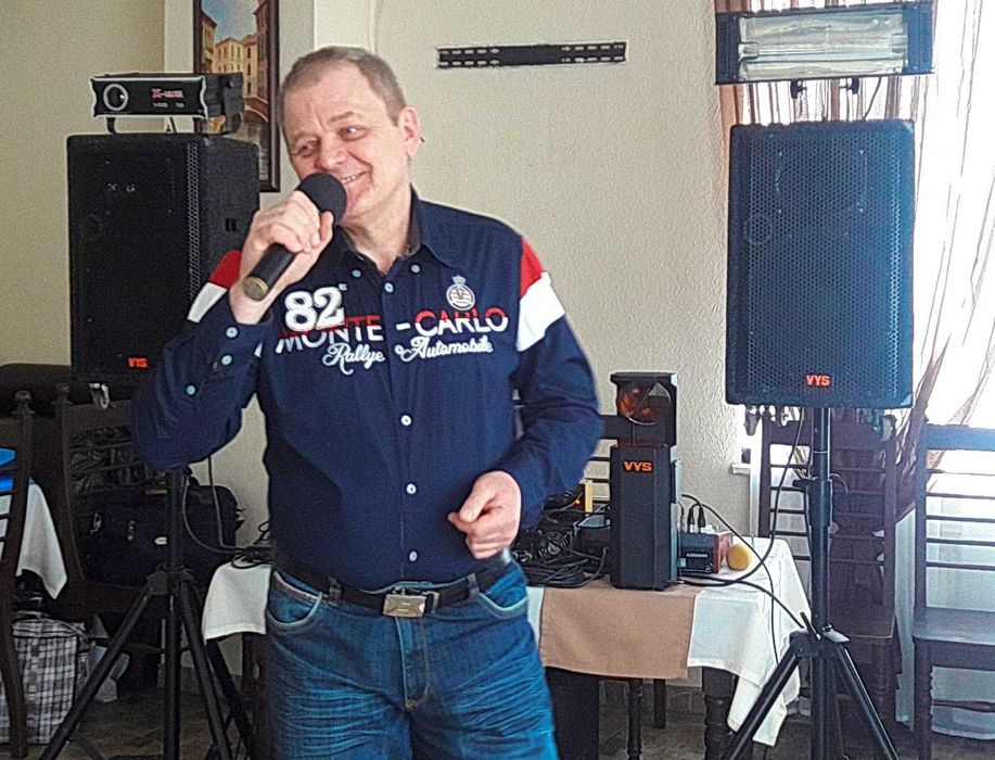 Ищу  ведущих праздников, творческих людей