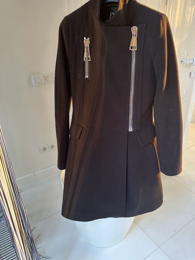 Продам утепленное шерстяное стильное пальто р.36